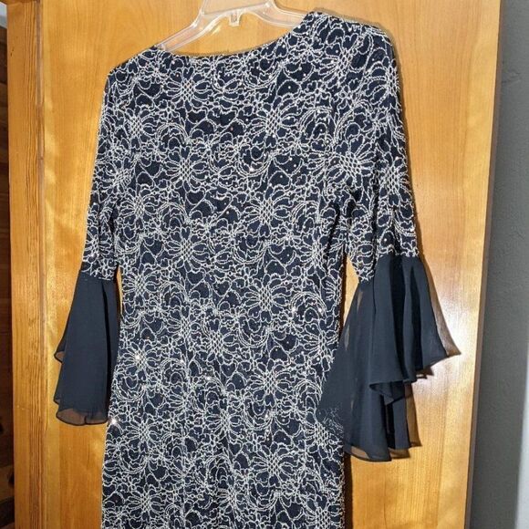 CONNECTECTED APPAREL FULLY LINED LACE & BEADED DRESS - SIZE 10 - Picture 5 of 7